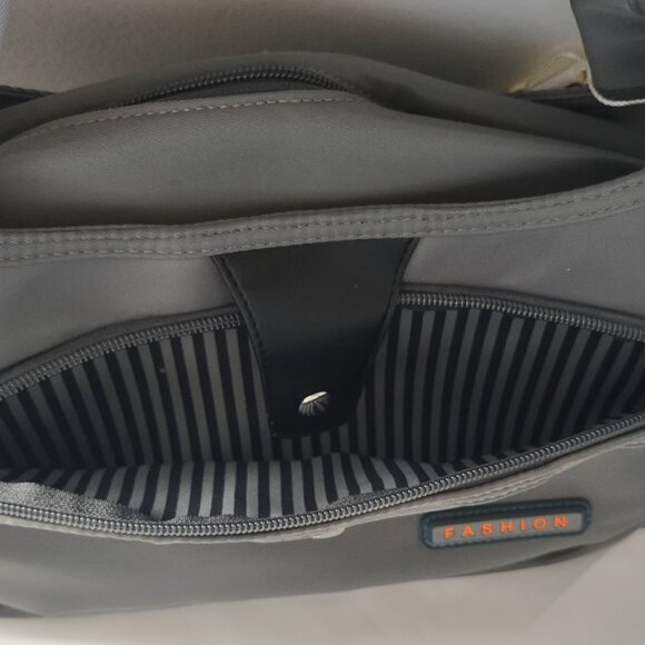 NWT Nineteen O.5 Anti-theft Sporty Hand Bag Multiple Sections Nylon Gray Color - Picture 11 of 16